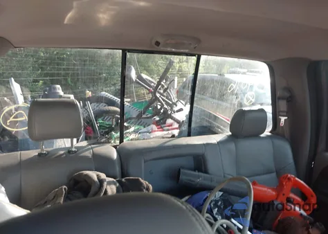 2005 Ford F-250 Lariat/Xl/Xlt z USA, uszkodzony, nr VIN 1FTSW21PX5EC94046